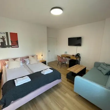 Vandrarhem Terminal Family Airport Poznań