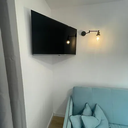 Terminal Family Airport Vandrarhem *