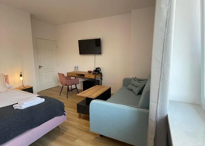 Hostel Terminal Family Airport