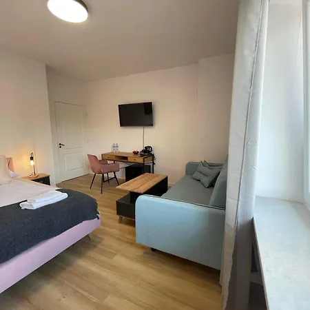 Hostel Terminal Family Airport