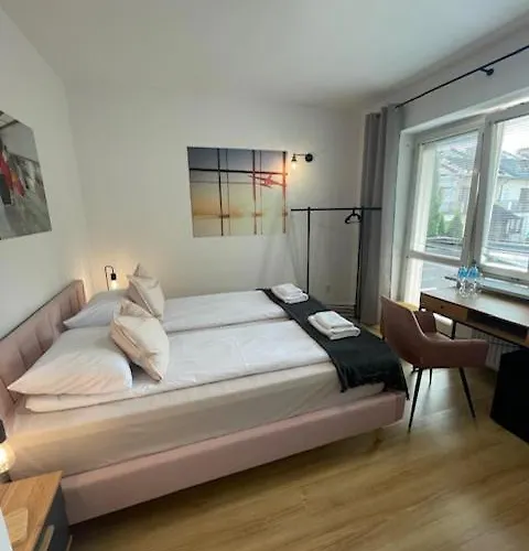 Terminal Family Airport אכסניה פוזנן