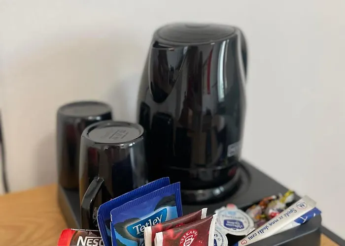 אכסניה Terminal Family Airport