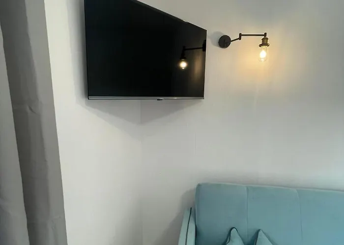 Terminal Family Airport Vandrarhem *